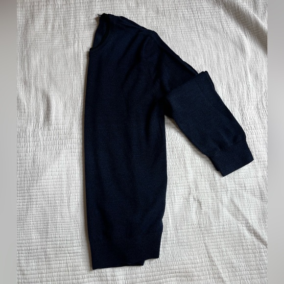 Club Monaco navy knit sweater with black trim - Picture 2 of 4
